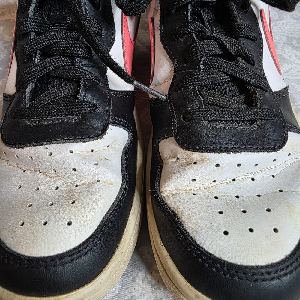 Nike Court Borough Mid 2 sneakers Pink, Black, And White Girls Size 6